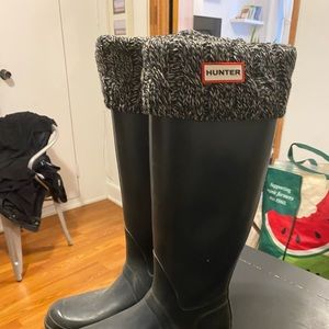 Navy Hunter Rainboots w/ removable winter liners